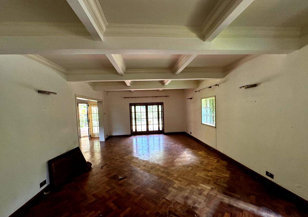 5-Bed Muthaiga Home with 3 Staff Quarters & Light-Filled Living