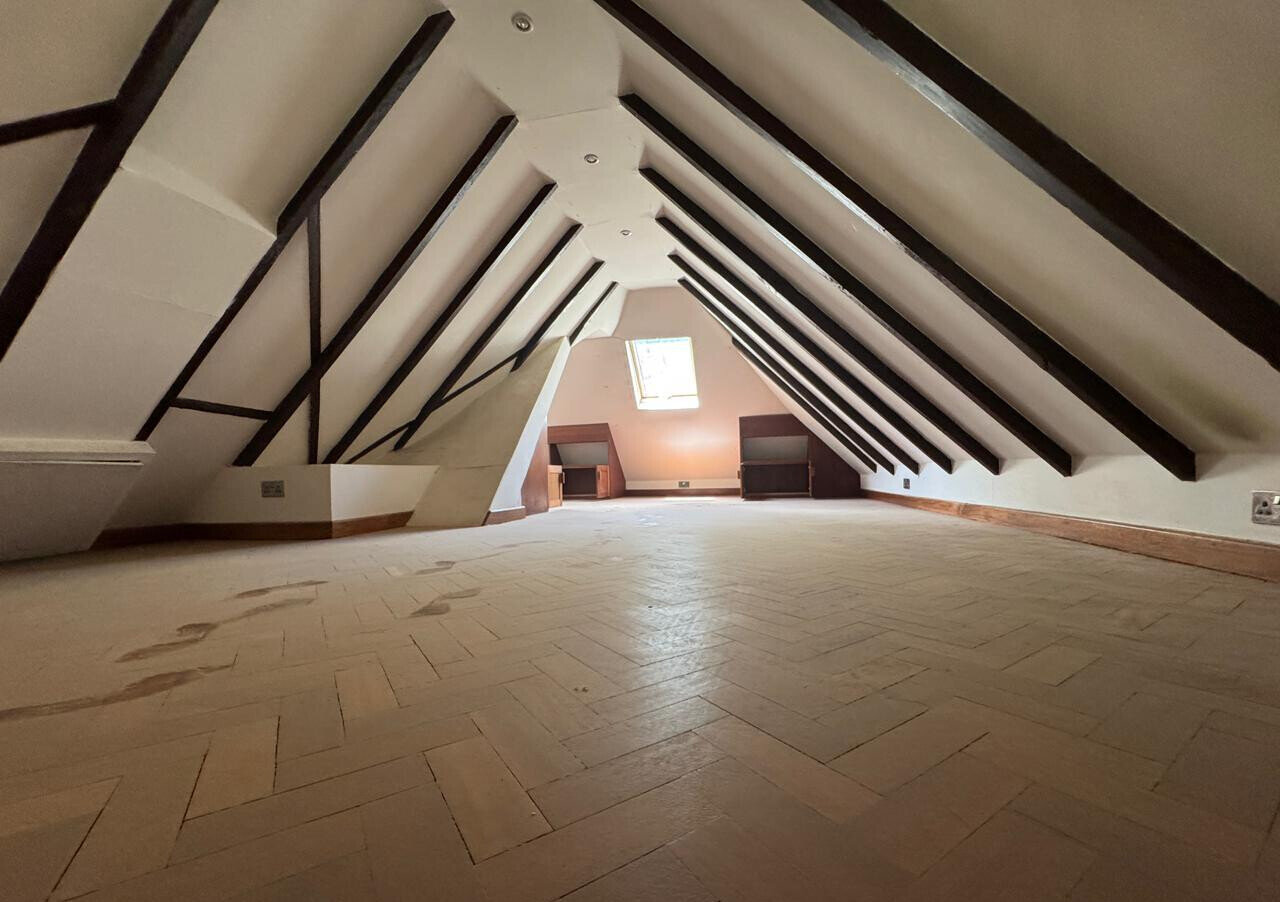 5-Bed Muthaiga Home with 3 Staff Quarters & Light-Filled Living
