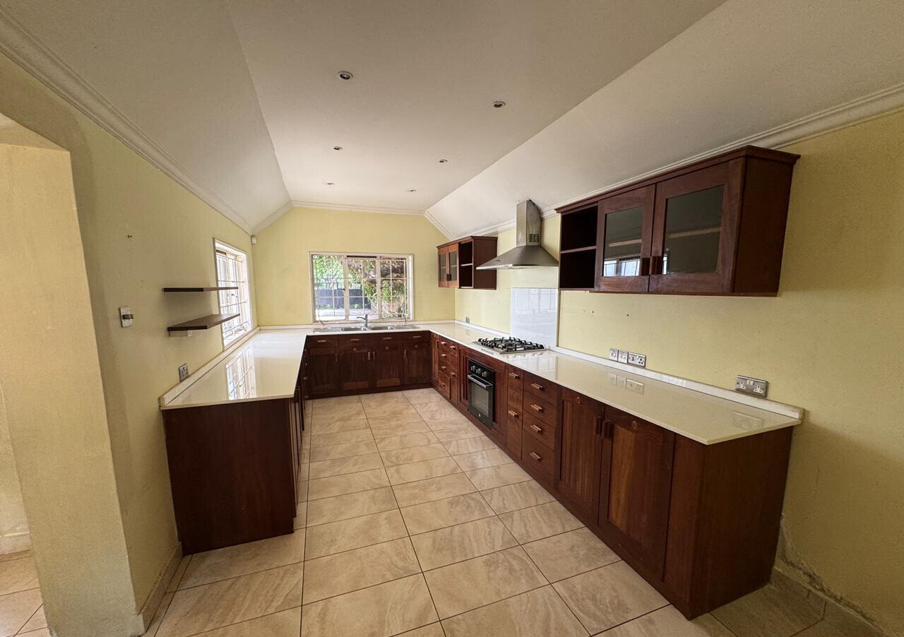 5-Bed Muthaiga Home with 3 Staff Quarters & Light-Filled Living