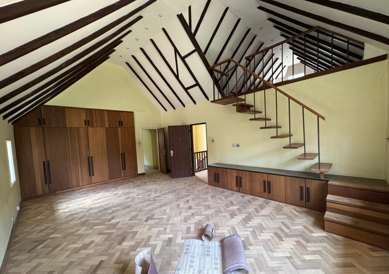 5-Bed Muthaiga Home with 3 Staff Quarters & Light-Filled Living