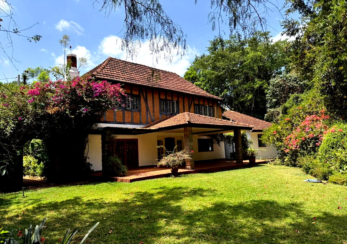 5-Bed Muthaiga Home with 3 Staff Quarters & Light-Filled Living