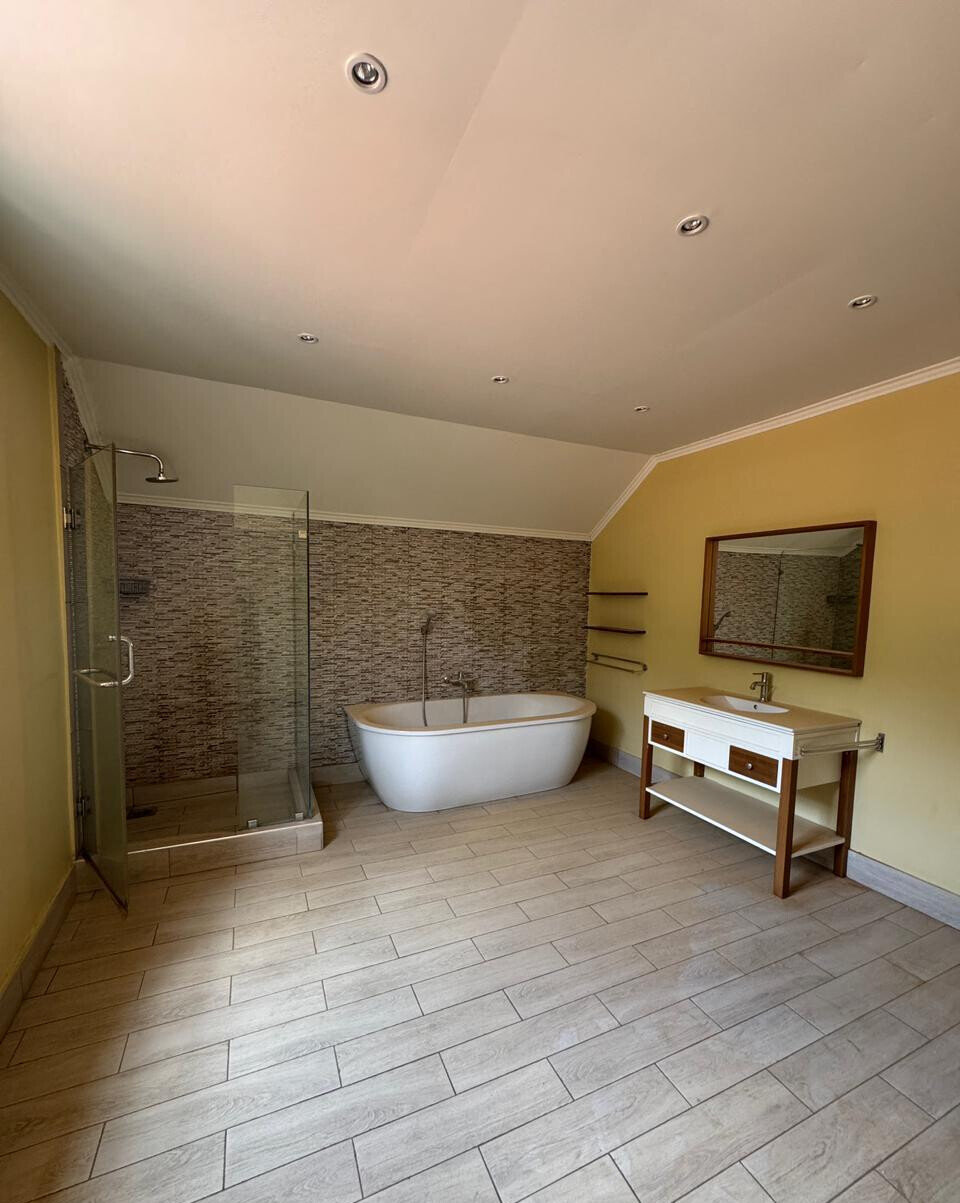 5-Bed Muthaiga Home with 3 Staff Quarters & Light-Filled Living
