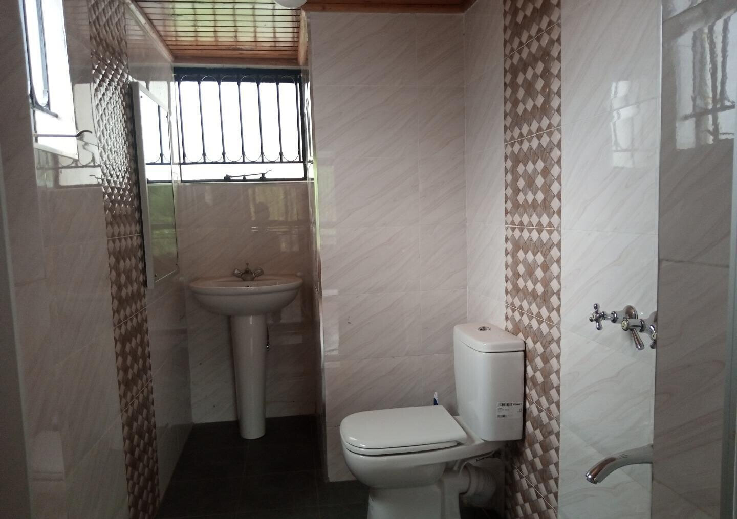 5BR Garden Home at KSh 350K
