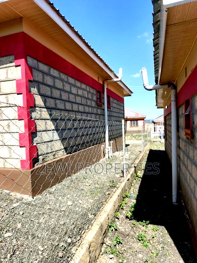 3bdrm Bungalow in Kiserian for sale - Image 18