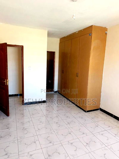3bdrm Bungalow in Kiserian for sale - Image 14