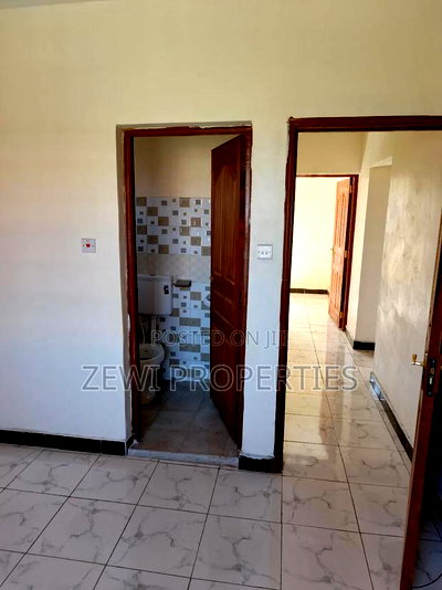 3bdrm Bungalow in Kiserian for sale - Image 10