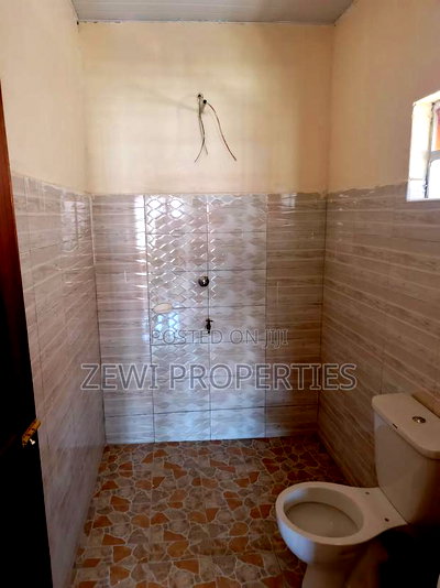 3bdrm Bungalow in Kiserian for sale - Image 6