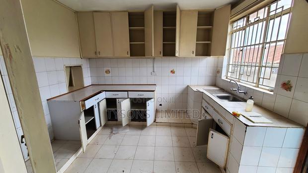 5bdrm Maisonette in Thiongo Road, Kangemi for rent