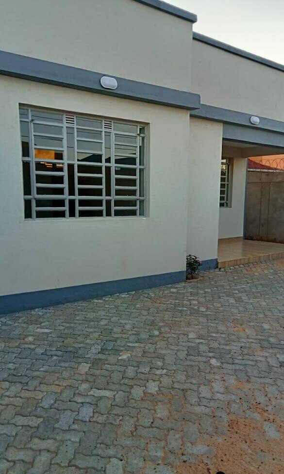 3BR Townhouse with Ready Title Deed - 40x80 Plot, Juja