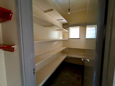 4bdrm Bungalow in Ridgeways for rent - Image 5