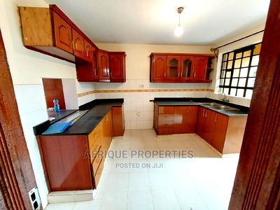 5bdrm Mansion in Membly Estate for sale - Image 12