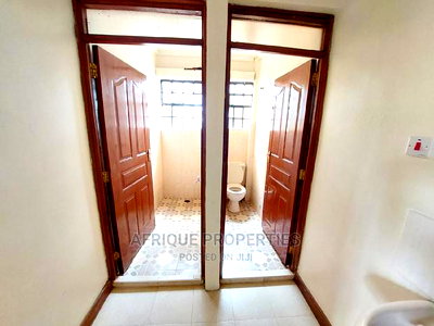 5bdrm Mansion in Membly Estate for sale - Image 3