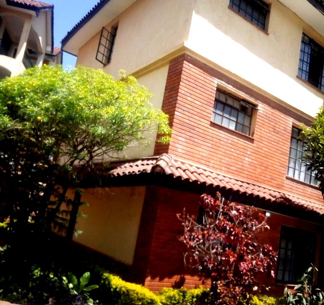 Spacious 4BR Townhouse Near Riara Road - Kilimani