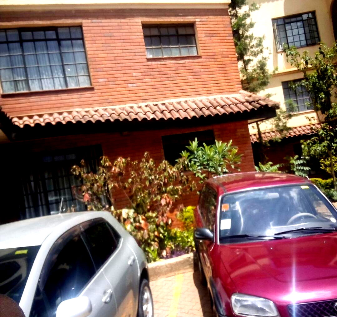 Spacious 4BR Townhouse Near Riara Road - Kilimani