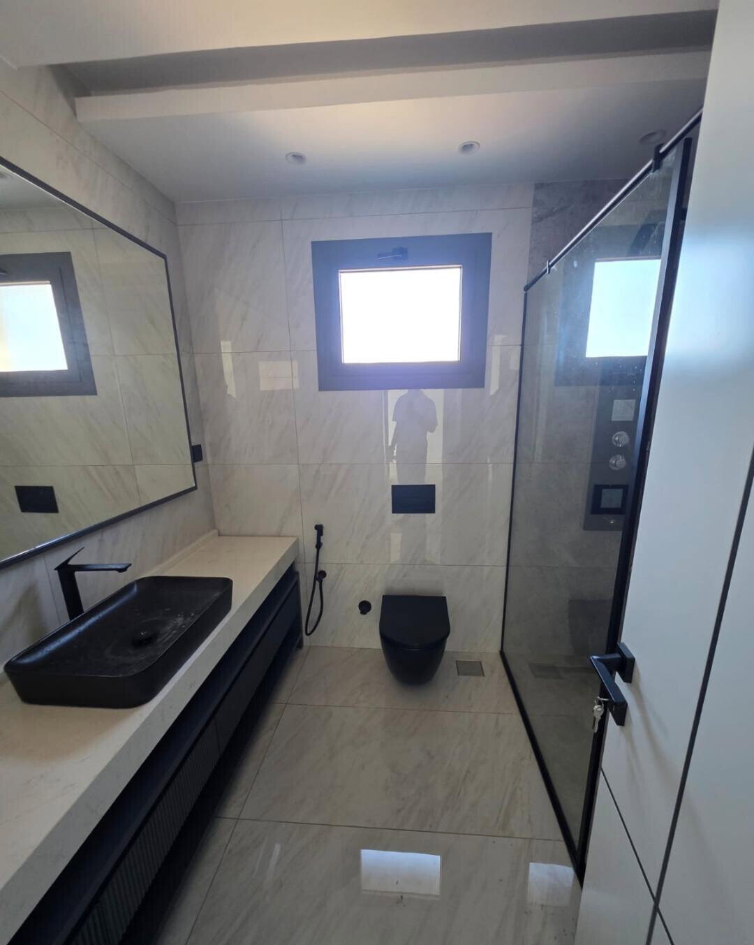 3BR Penthouse with Sea Views & DSQ - Nyali, Mombasa