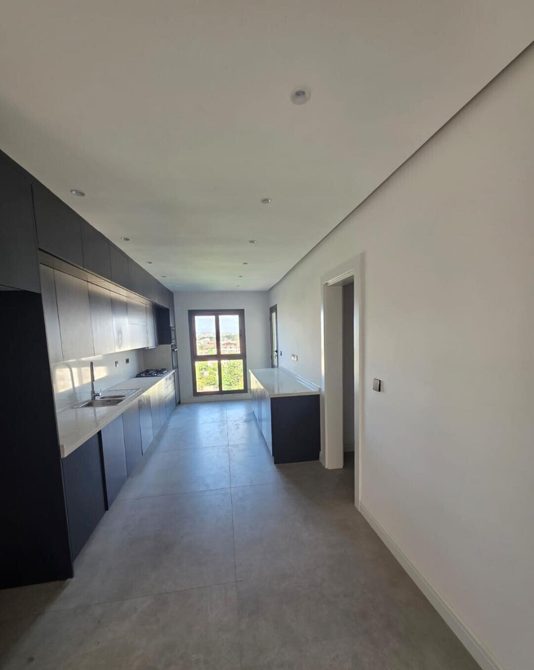 3BR Penthouse with Sea Views & DSQ - Nyali, Mombasa