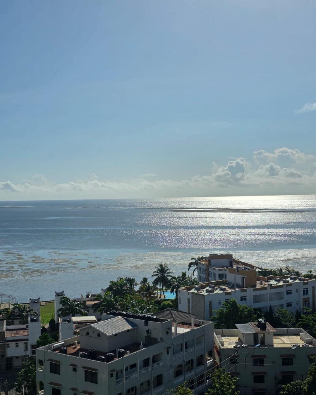 3BR Penthouse with Sea Views & DSQ - Nyali, Mombasa
