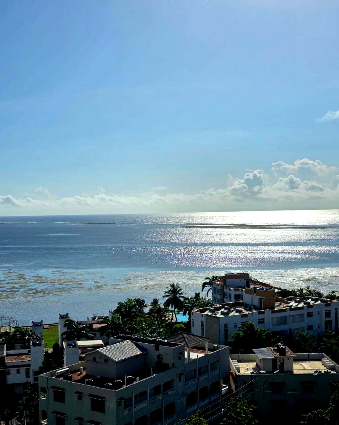 3BR Penthouse with Sea Views & DSQ - Nyali, Mombasa