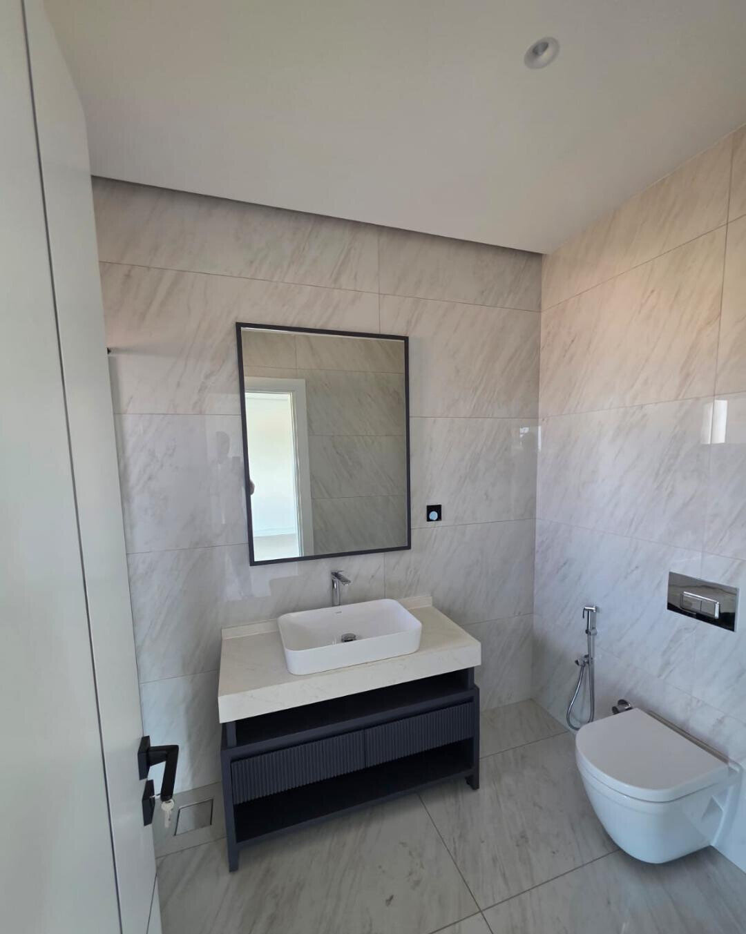 3BR Penthouse with Sea Views & DSQ - Nyali, Mombasa