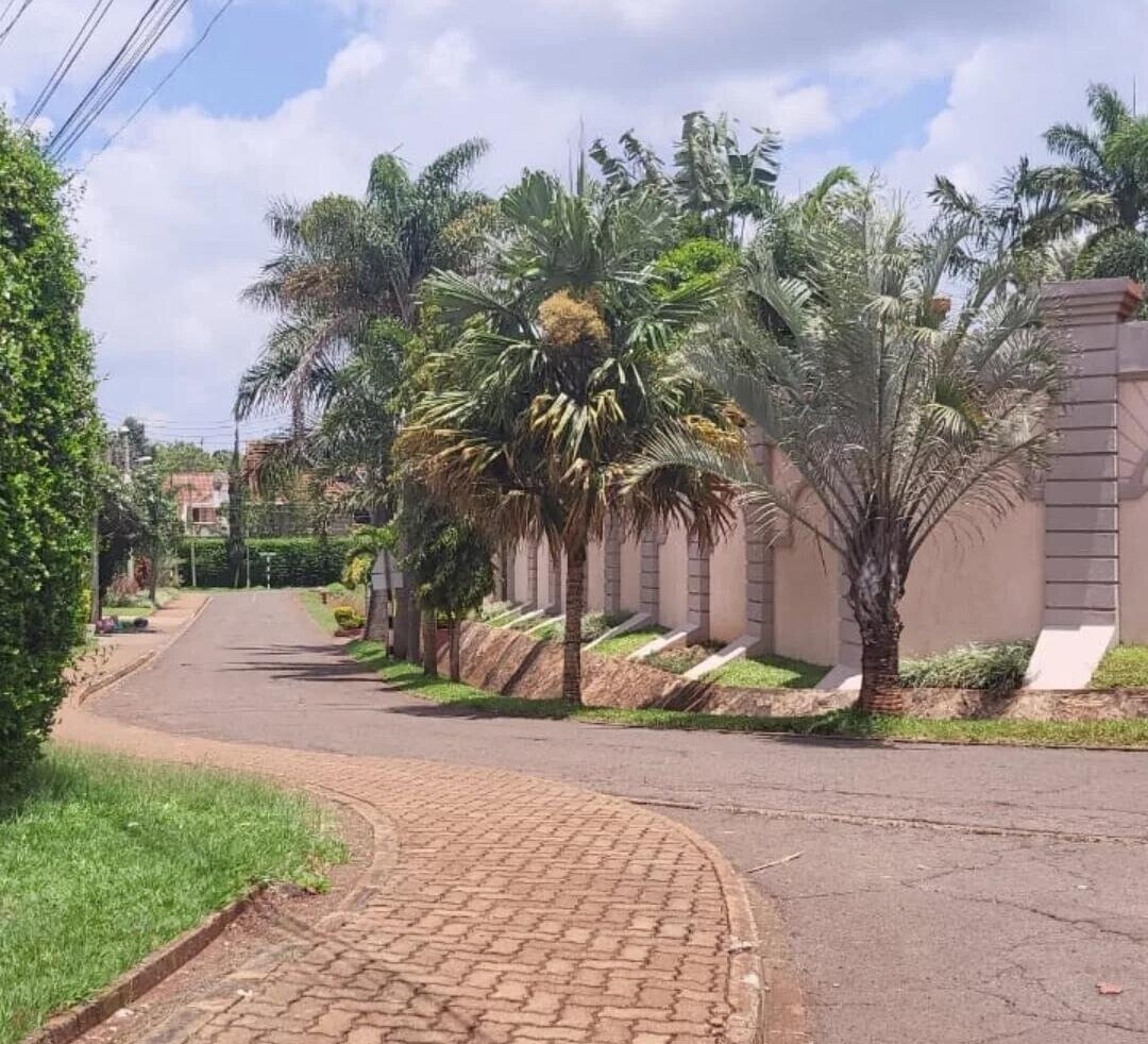 Half Acre Runda Plot with Garden at KSh 55M