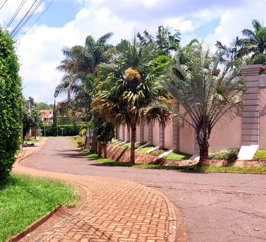 Half Acre Runda Plot with Garden at KSh 55M