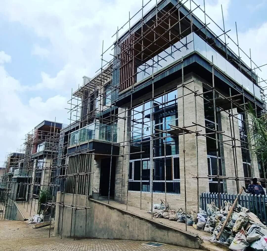 6-Ensuite Villa with Cinema, Gym & Private Lift - Lavington