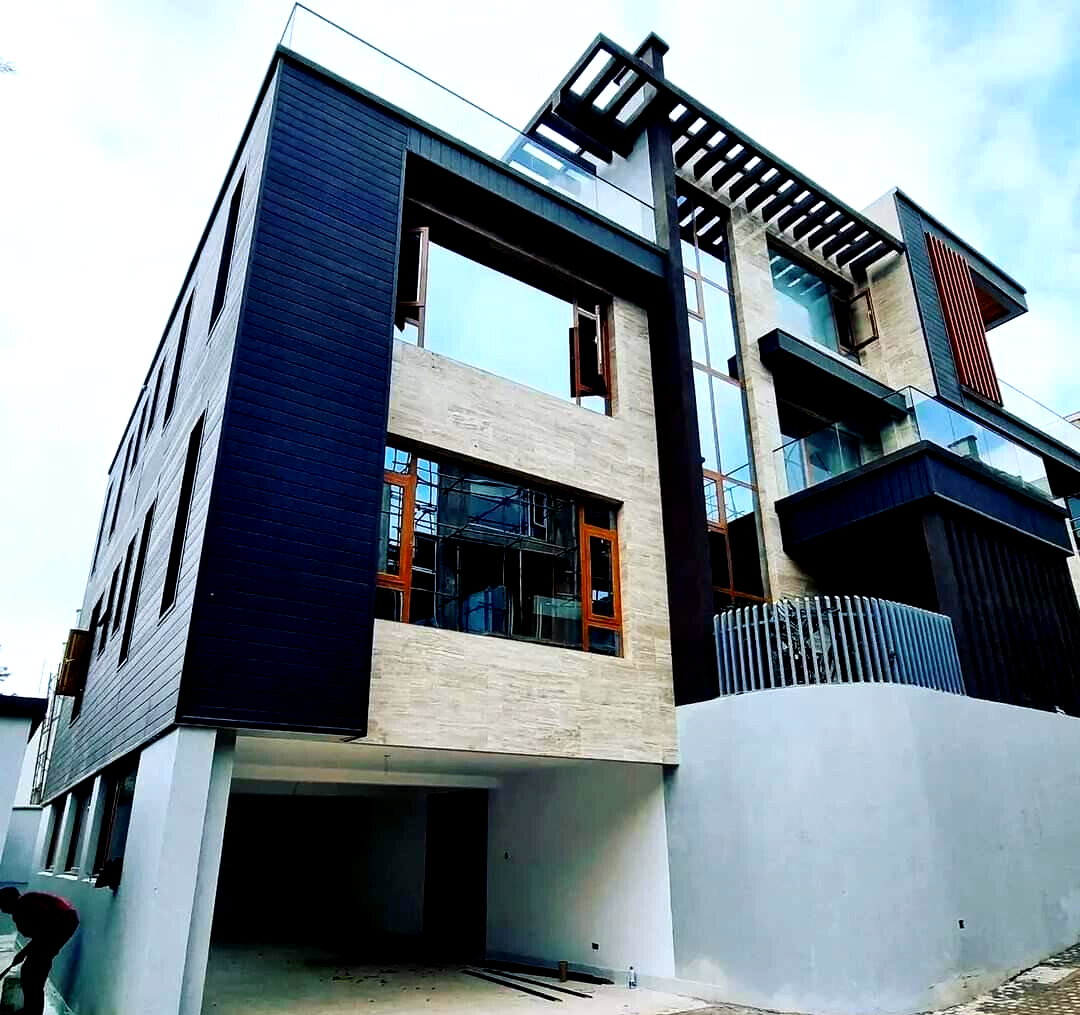 6-Ensuite Villa with Cinema, Gym & Private Lift - Lavington