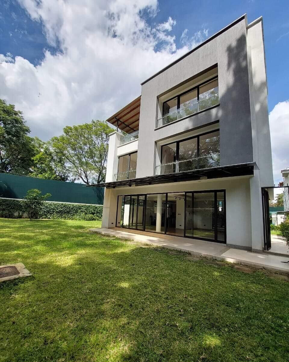 Corner Townhouse with Biggest Garden & 3 Parking - Lavington