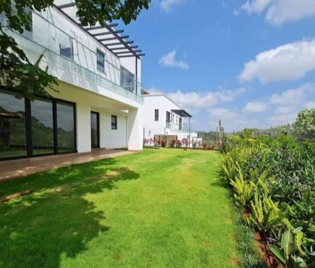 5 En-Suite Townhouse with Solar & Lift - Kitisuru