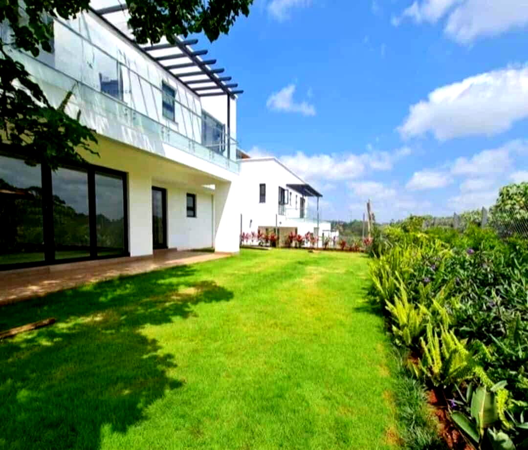 5 En-Suite Townhouse with Solar & Lift - Kitisuru