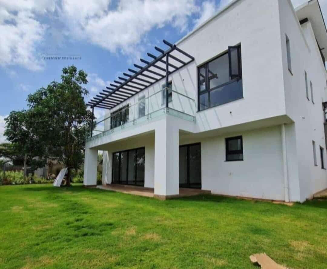 5 En-Suite Townhouse with Solar & Lift - Kitisuru