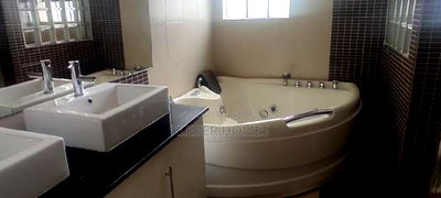 5bdrm Mansion in Runda for sale - Image 7