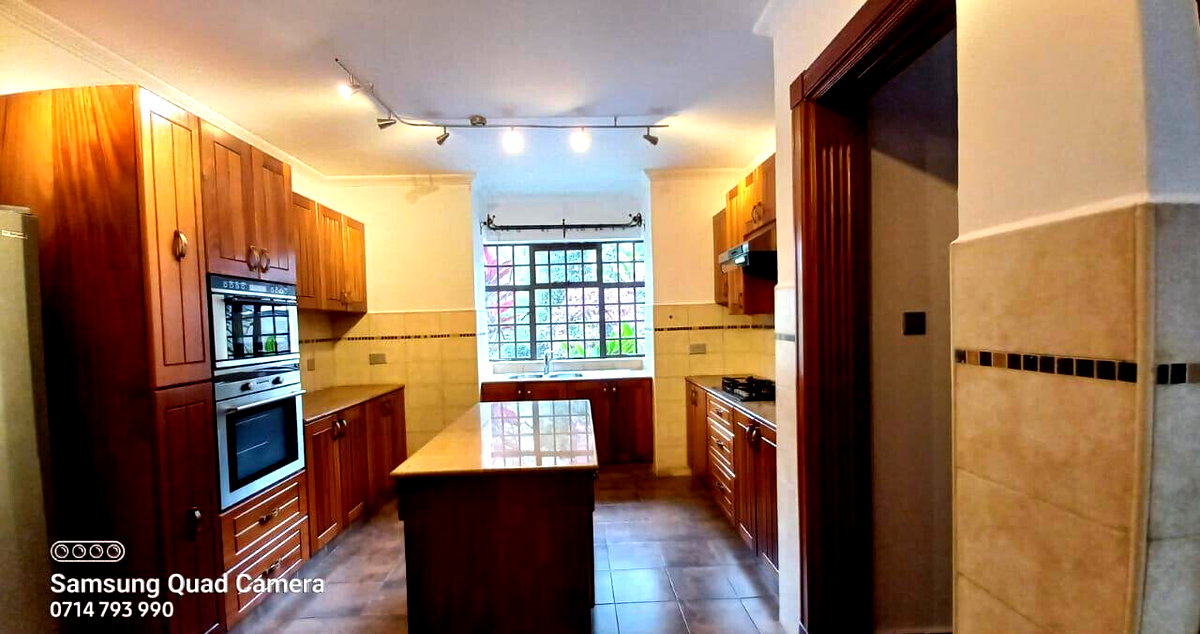 Super-Premium 4BR Villa in 3-Village Cluster - Spring Valley