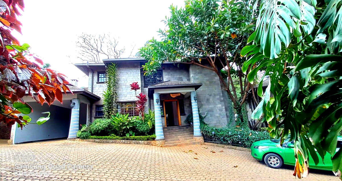 Super-Premium 4BR Villa in 3-Village Cluster - Spring Valley
