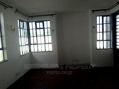 4bdrm Townhouse / Terrace in Karened, Kikuyu for rent - Image 12