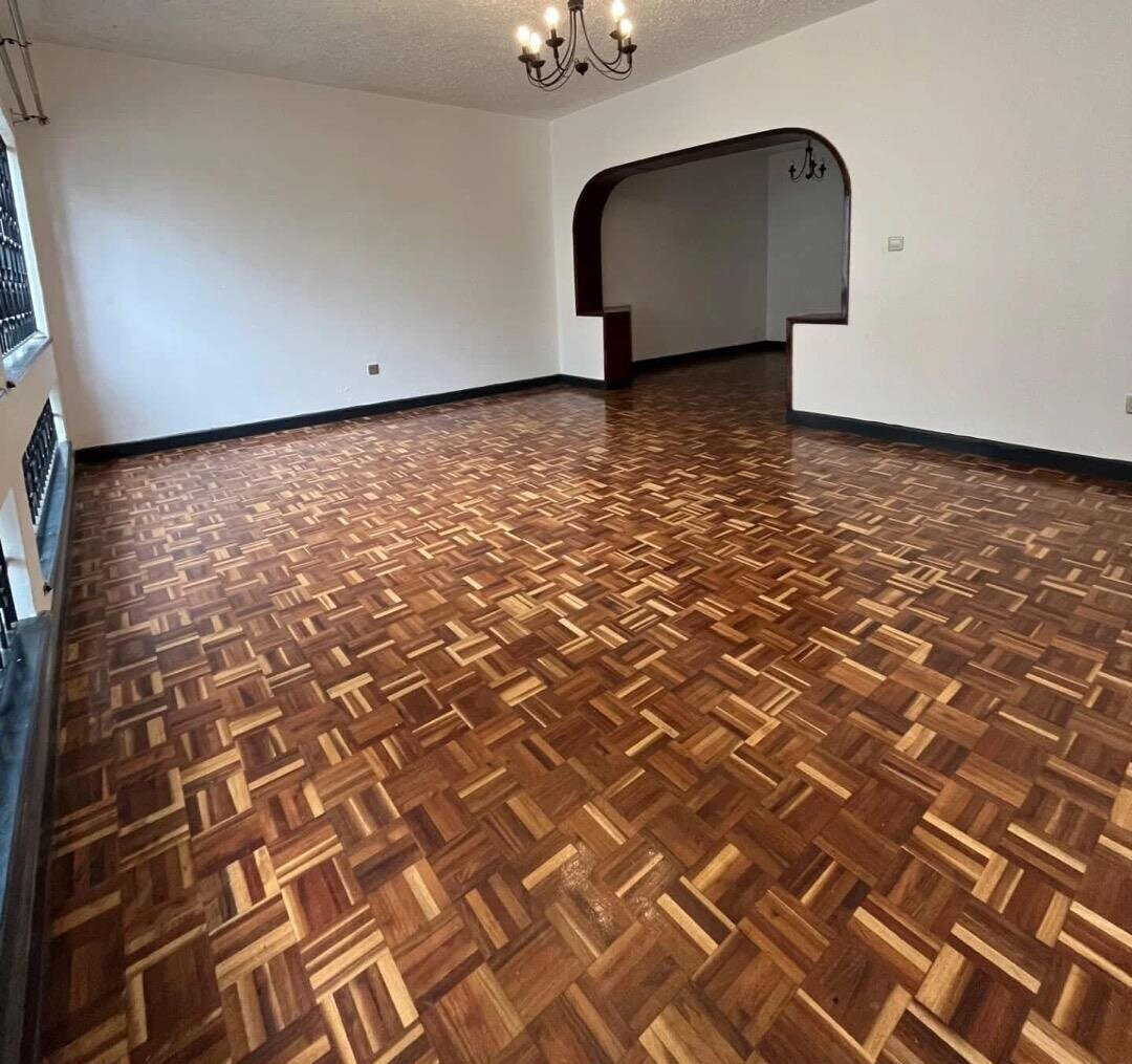 4-Ensuite Townhouse with DSQ & Solar Backup - Westlands