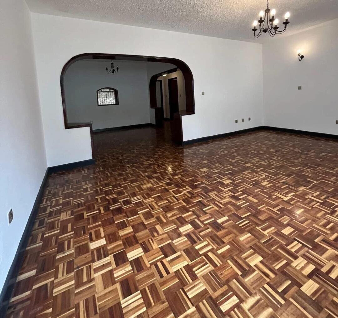 4-Ensuite Townhouse with DSQ & Solar Backup - Westlands