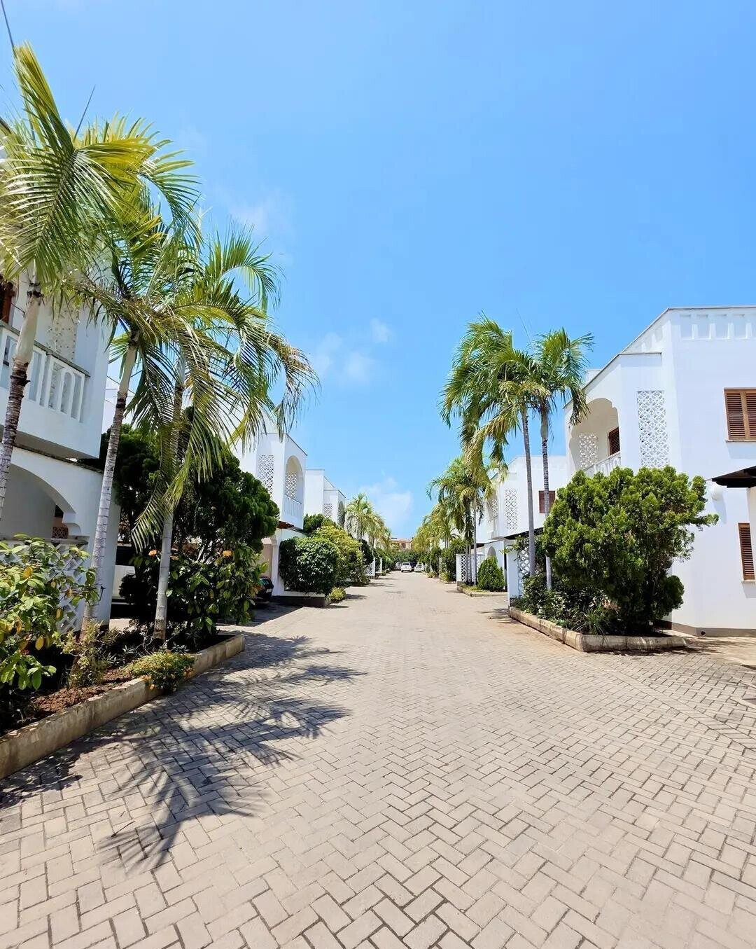 4BR Townhouse with Private Pool in Gated Nyali Estate - Mombasa