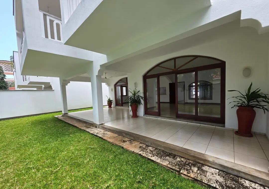 4BR Townhouse with Private Pool in Gated Nyali Estate - Mombasa