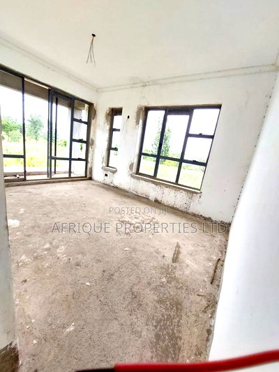 6bdrm Mansion in Thika Green for sale - Image 9
