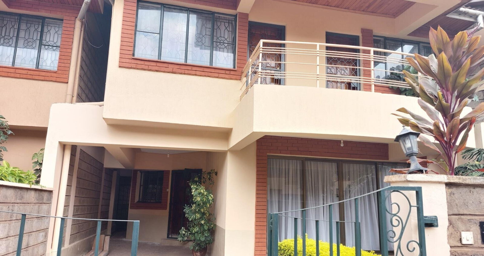 5-Ensuite Villa with DSQ & Pool in Lavington Gated Community