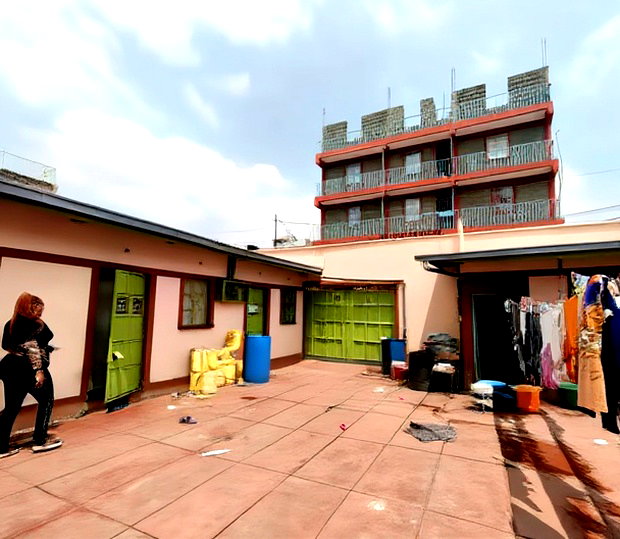 5bdrm Block of Flats in Githurai 45 , Off for sale