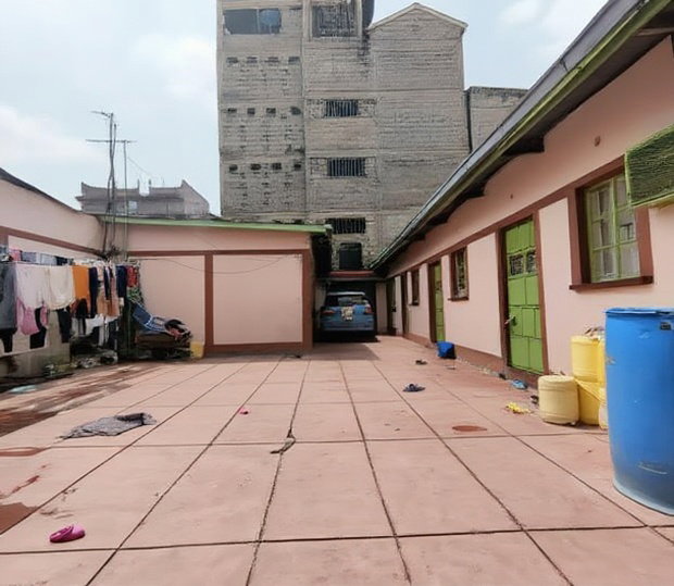 5bdrm Block of Flats in Githurai 45 , Off for sale