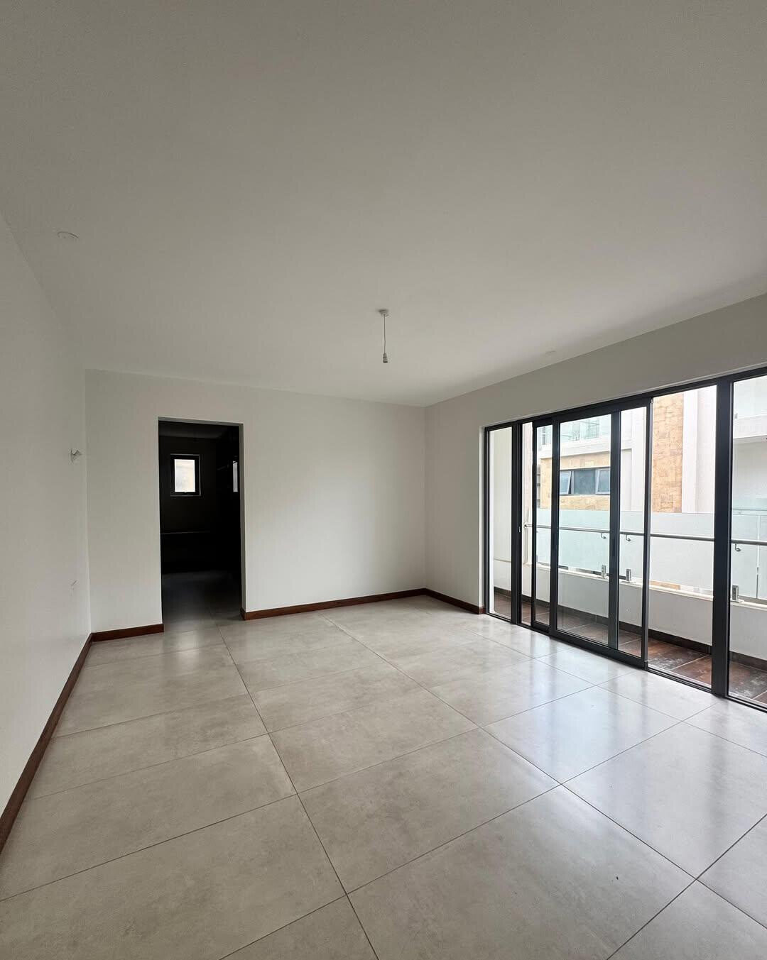 6-Ensuite Townhouse with DSQ & Rooftop Terrace - Lavington