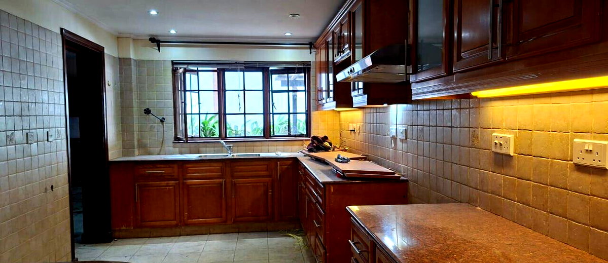4-Ensuite Townhouse with UN-Level Security & Private Garden - Westlands