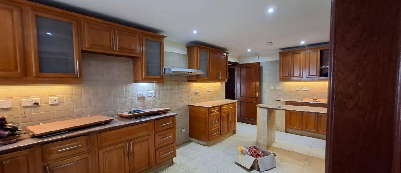 4-Ensuite Townhouse with UN-Level Security & Private Garden - Westlands
