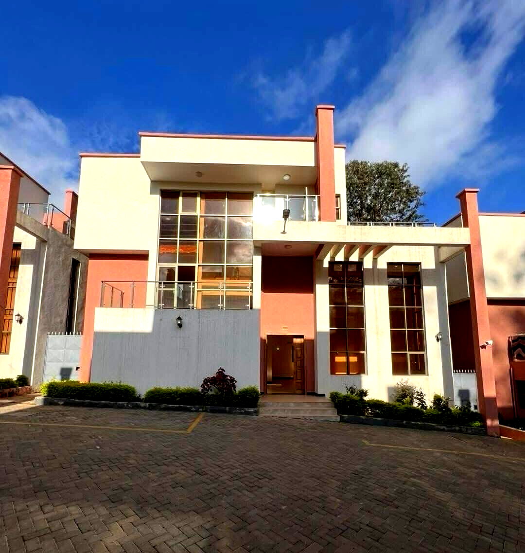 5BR En-Suite Townhouse - Lavington