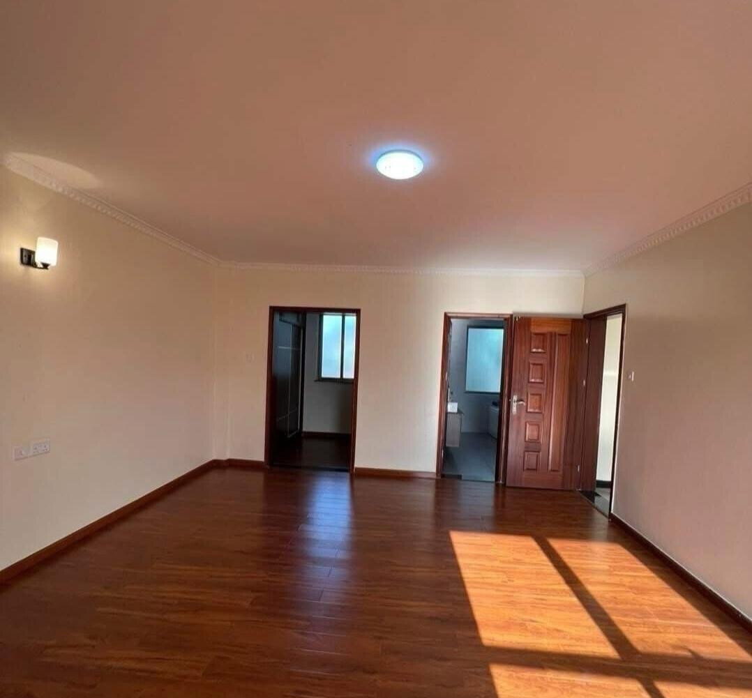 5BR En-Suite Townhouse - Lavington