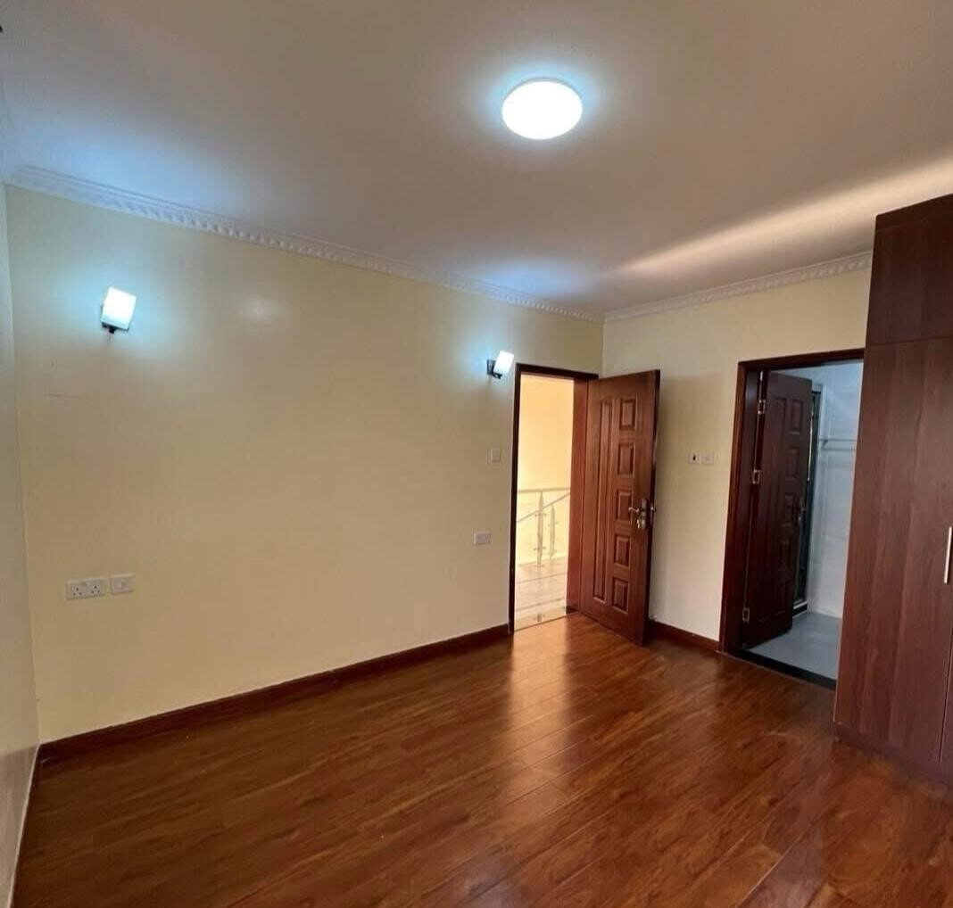 5BR En-Suite Townhouse - Lavington