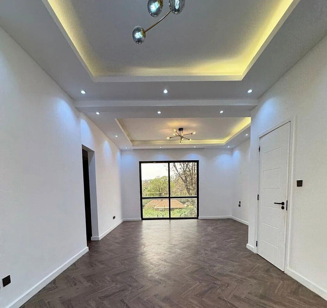4-Ensuite Townhouse with Rooftop Terrace & High Ceilings - Lavington